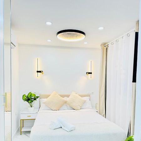 A Y A Apartamento Fuenlabrada Exterior photo