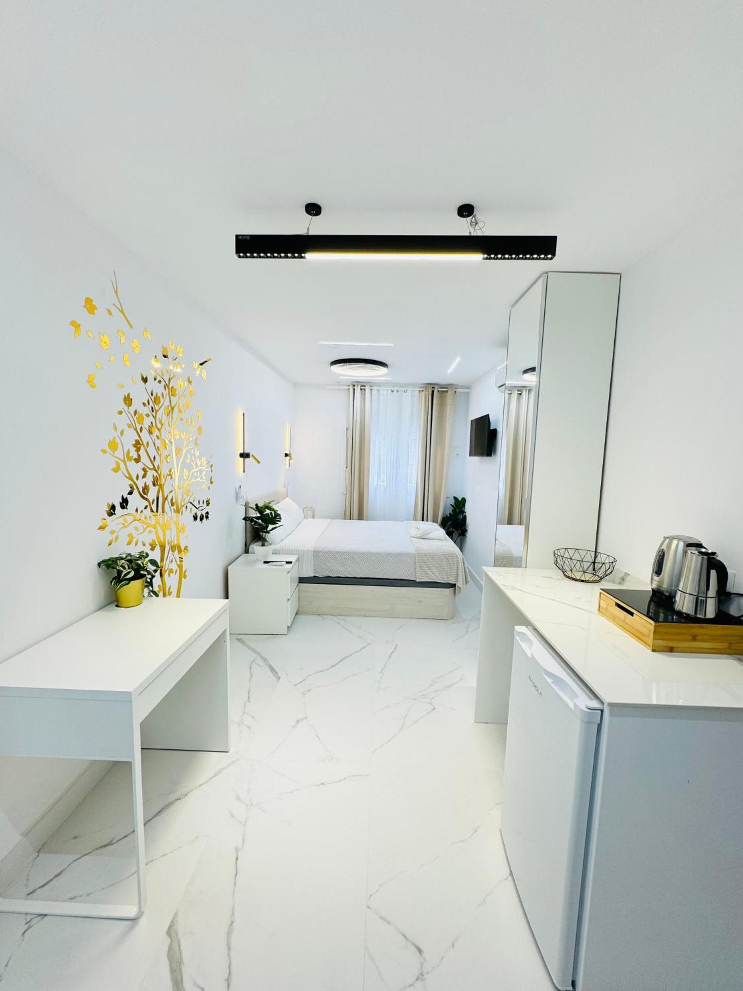 A Y A Apartamento Fuenlabrada Exterior photo